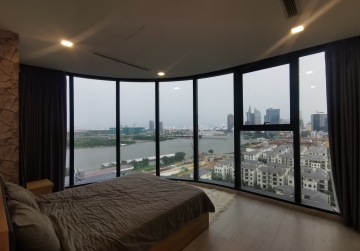 Cần bán căn hộ 3 Phòng Ngủ, Vinhomes Golden River, Quận 1 | View Sông Sài Gòn